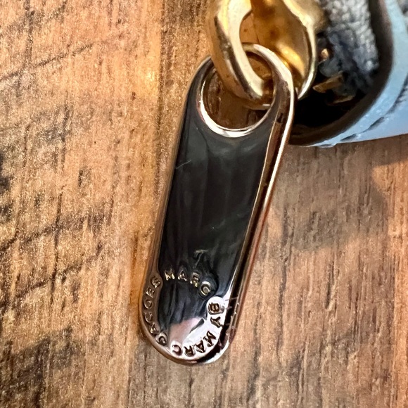 MARC JACOBS Leather Zip Around Clutch Wallet - Picture 8 of 9